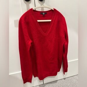Uniqlo Vibrant Red 100%cashmere Top